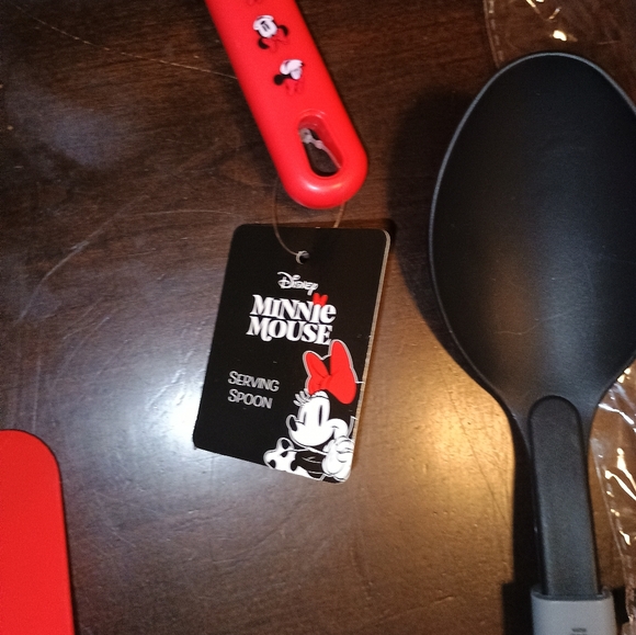 Disney Kitchen Utensil Set - Red and Black - Picture 5 of 7